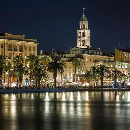 Endless Summer Retreat 아파트