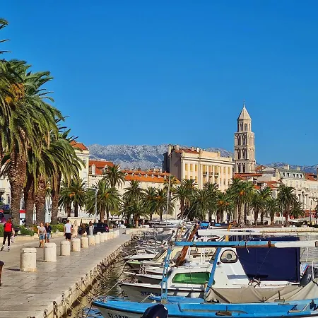 Endless Summer Retreat *