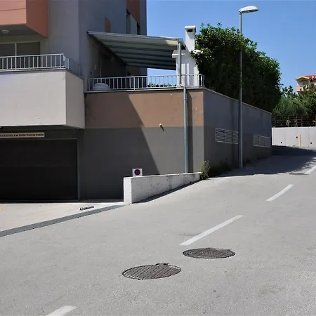 Endless Summer Retreat * 스플리트